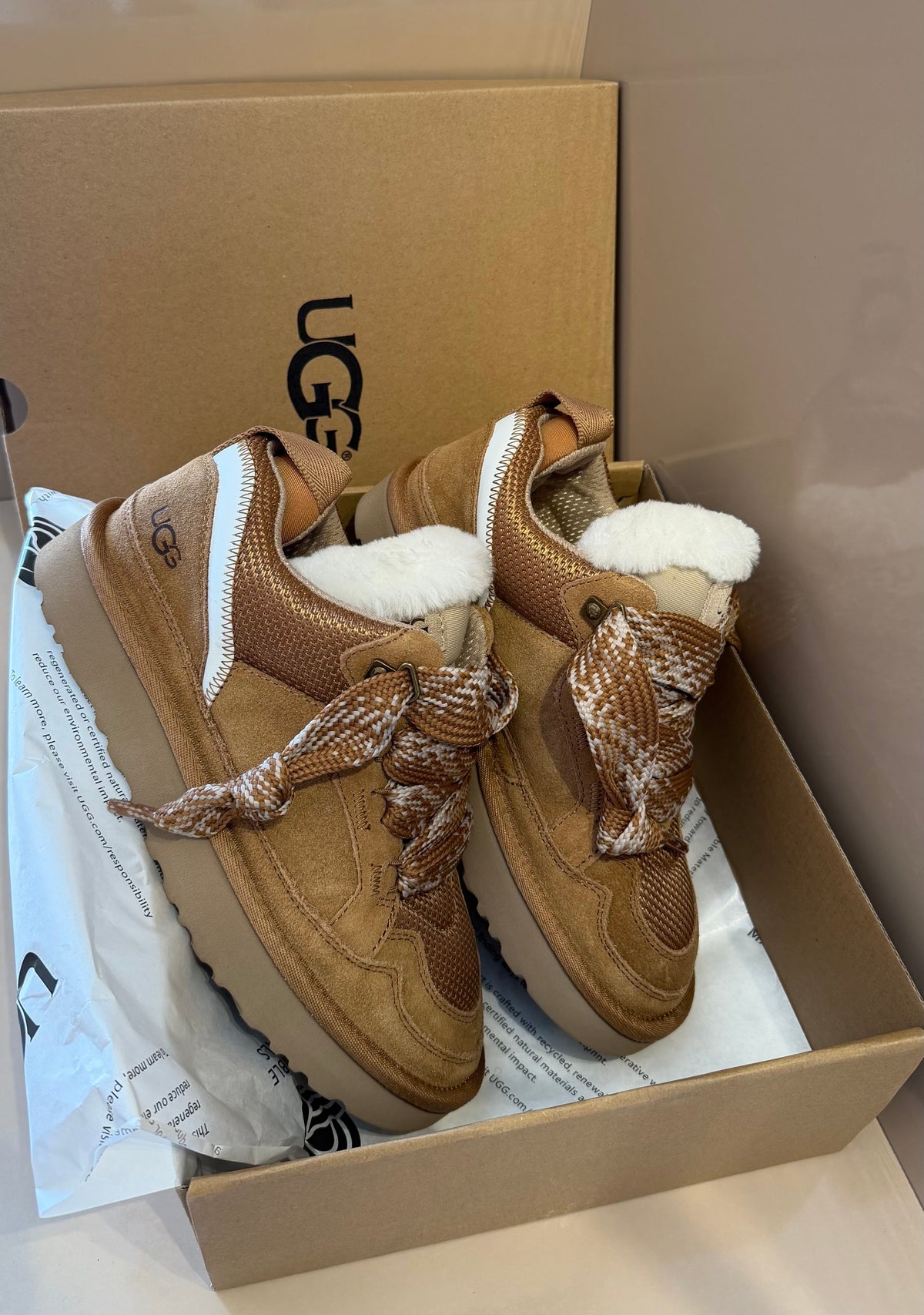 UGG Lowmel Premium