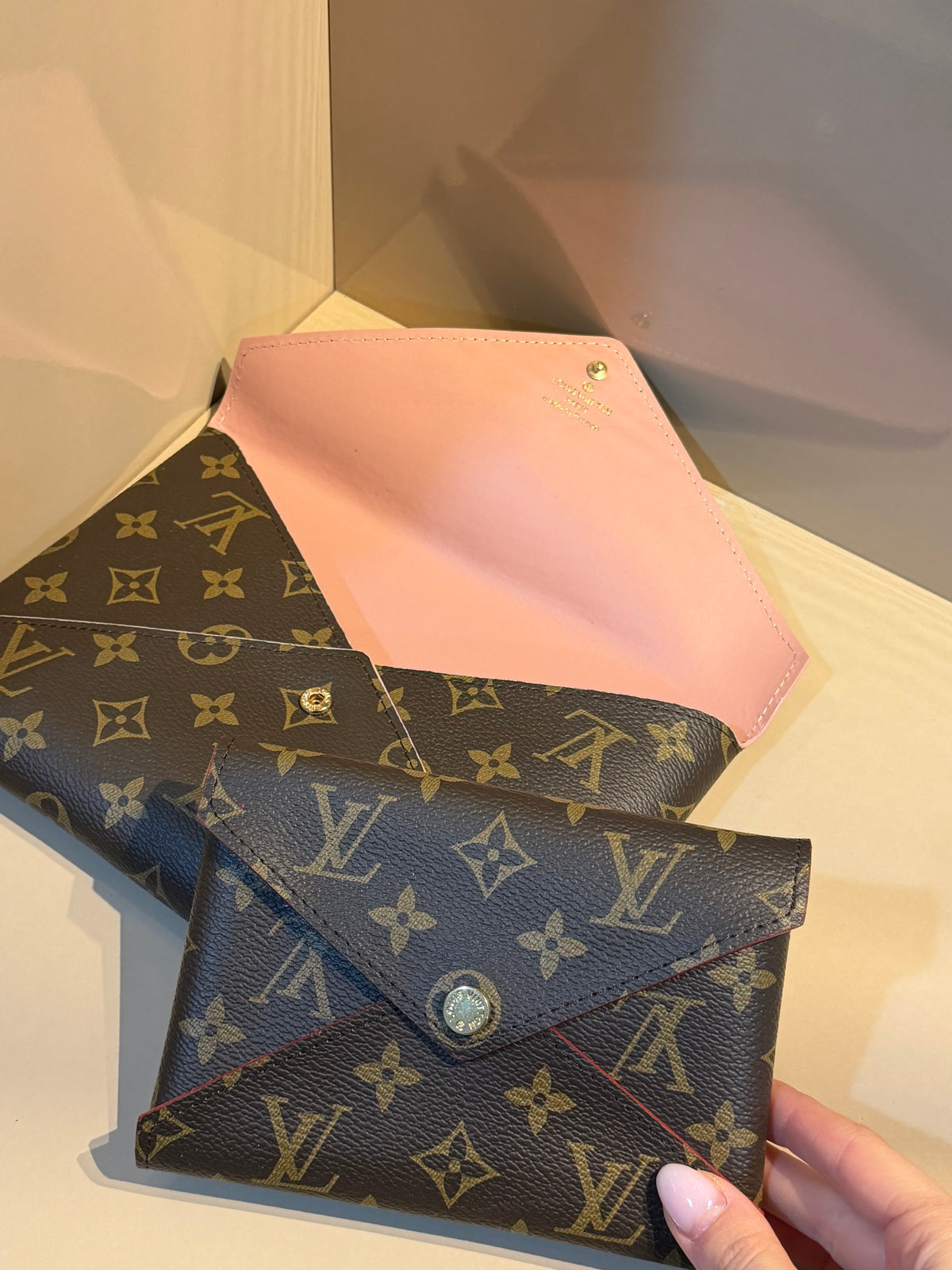 LV Wallet Set – 3 Pieces