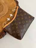 LV Pochette Accessoires
