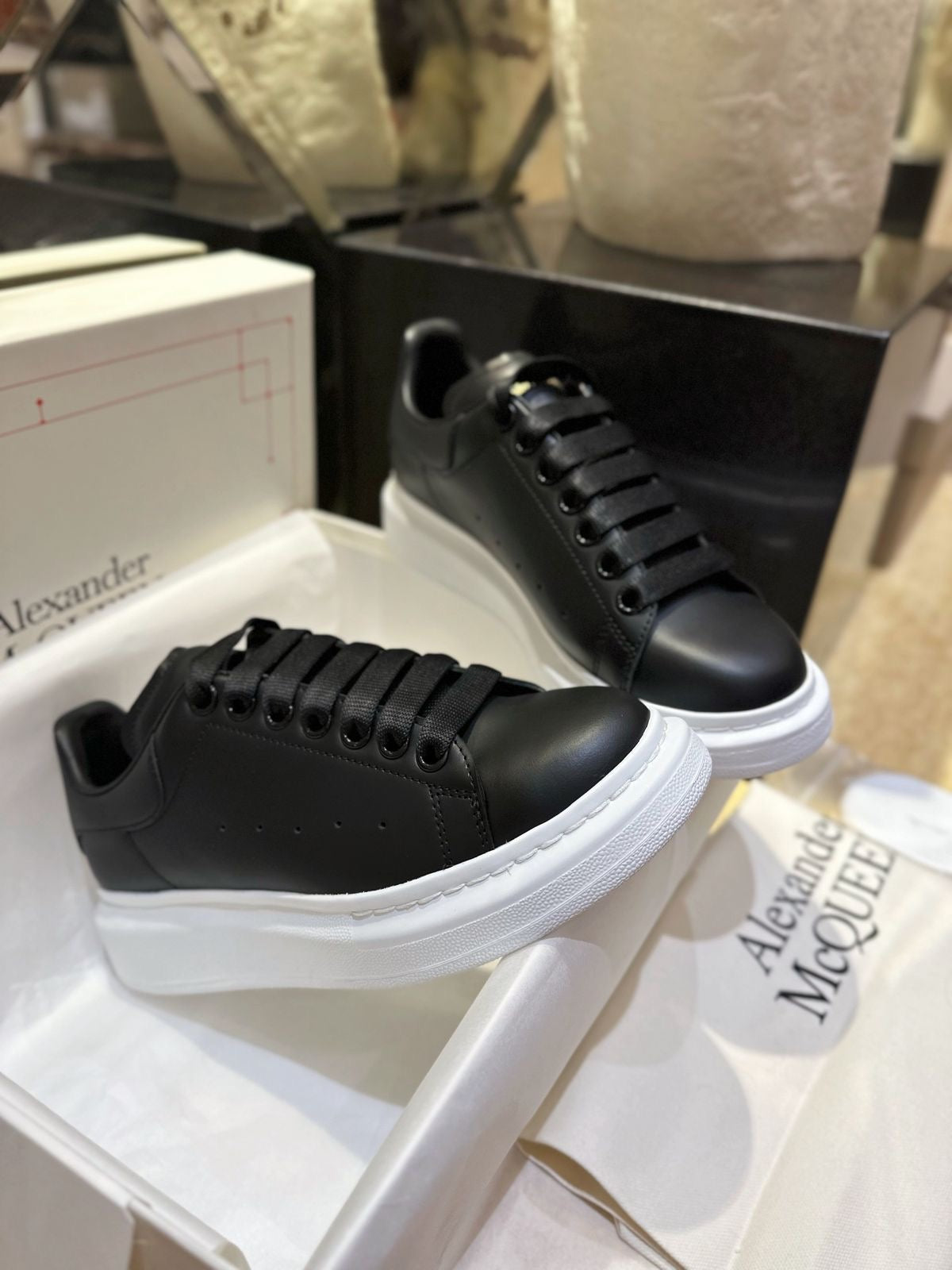 Alexander McQUEEN