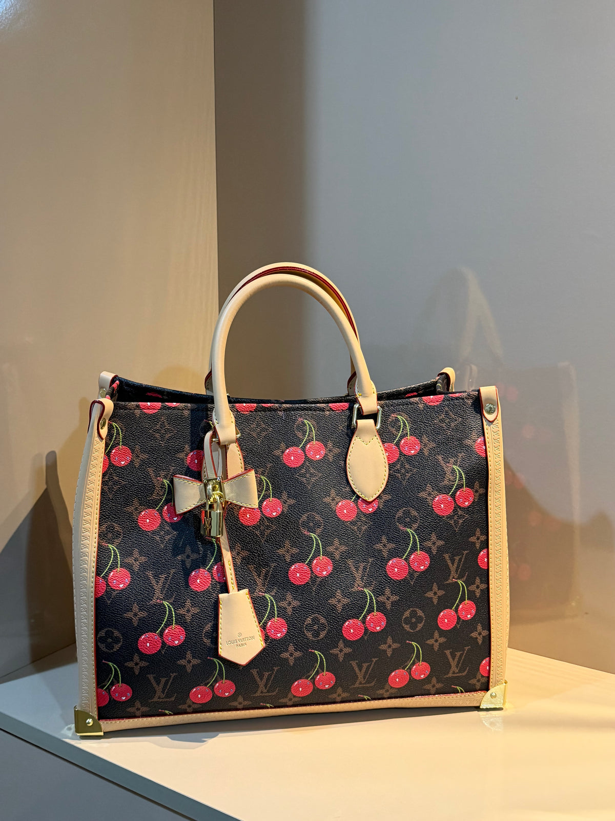 Louis Vuitton OnTheGo Tote Bag  Cherry Set
