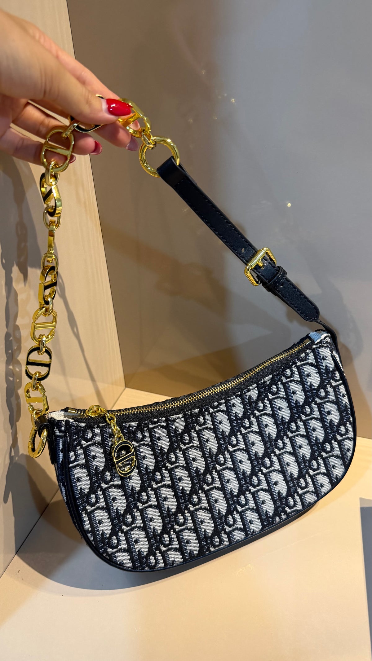 DI0R Saddle Pouch