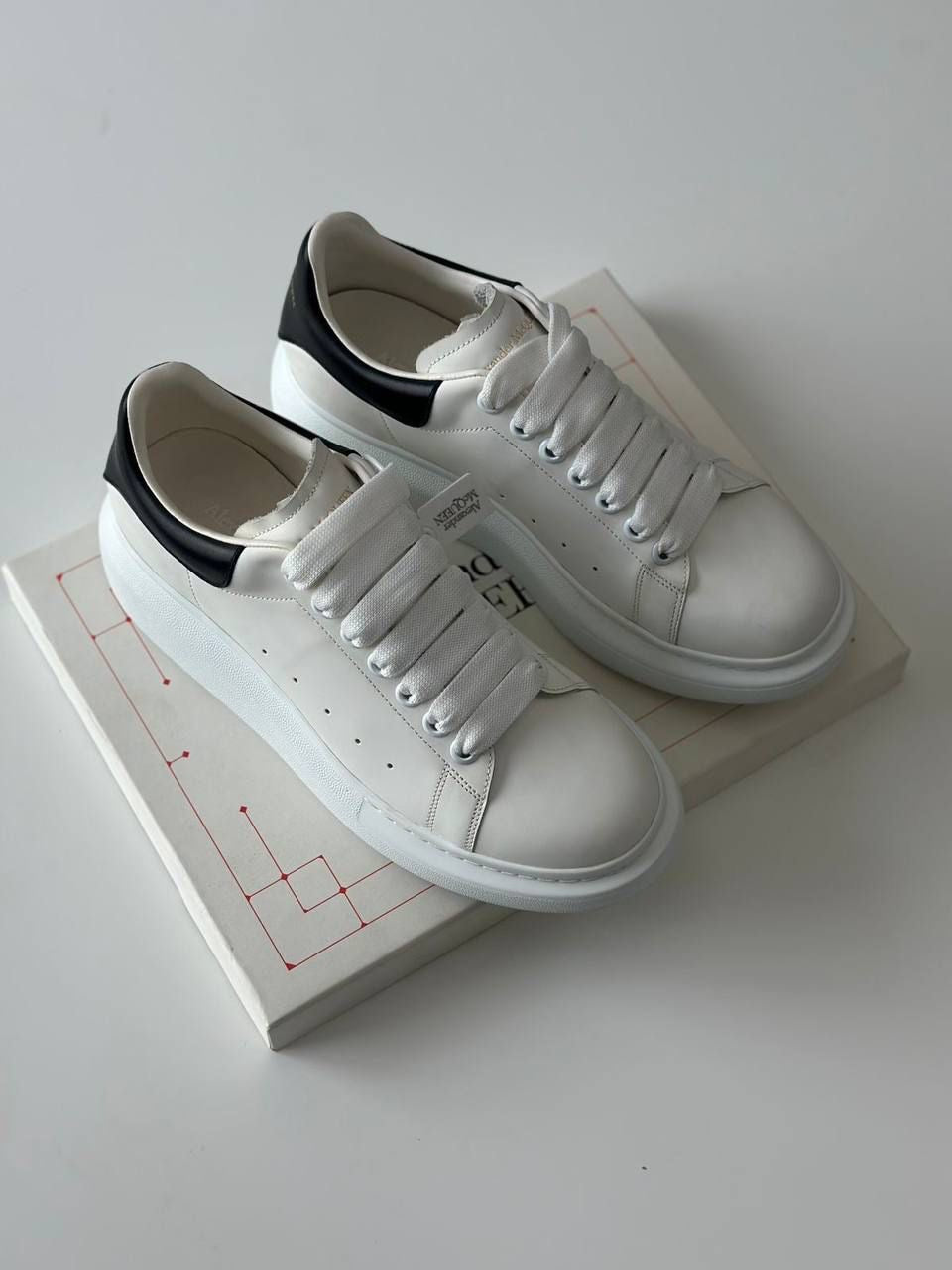 Alexander McQUEEN