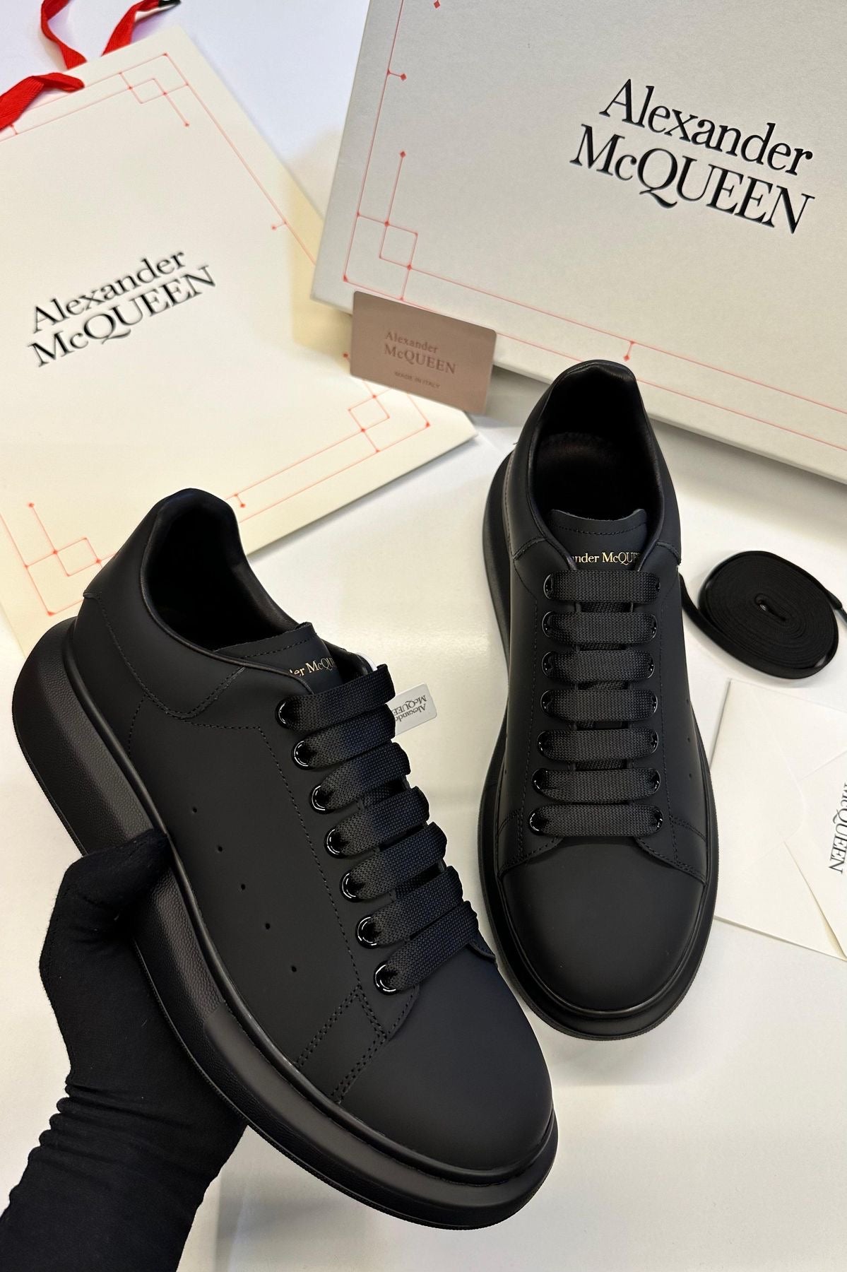 Alexander McQUEEN