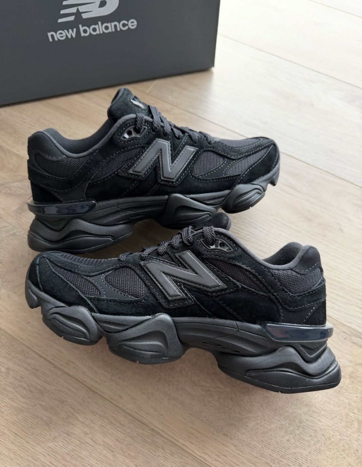 New Balance 9060