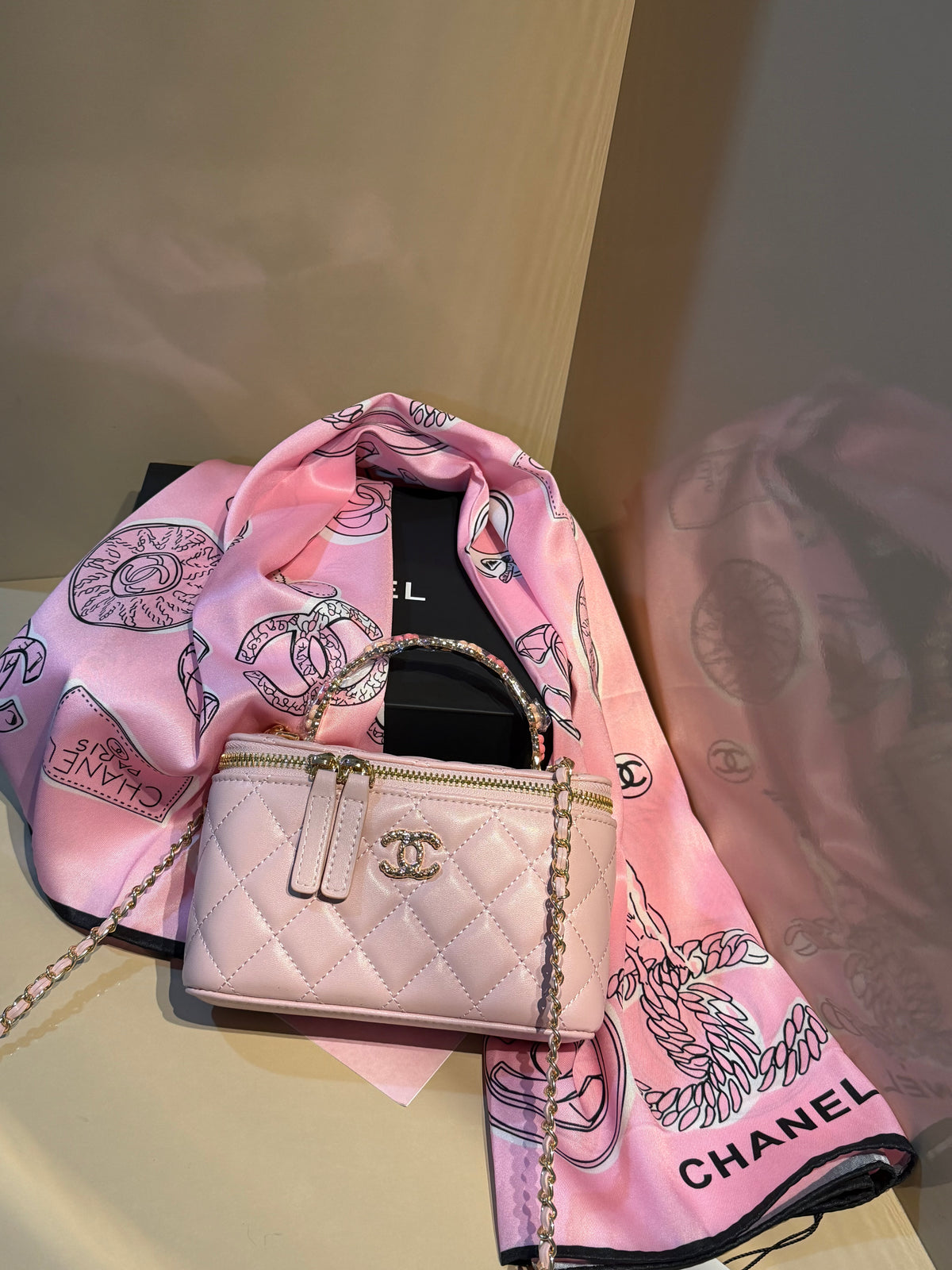 CHANEL Small Top Handle Vanity Case
