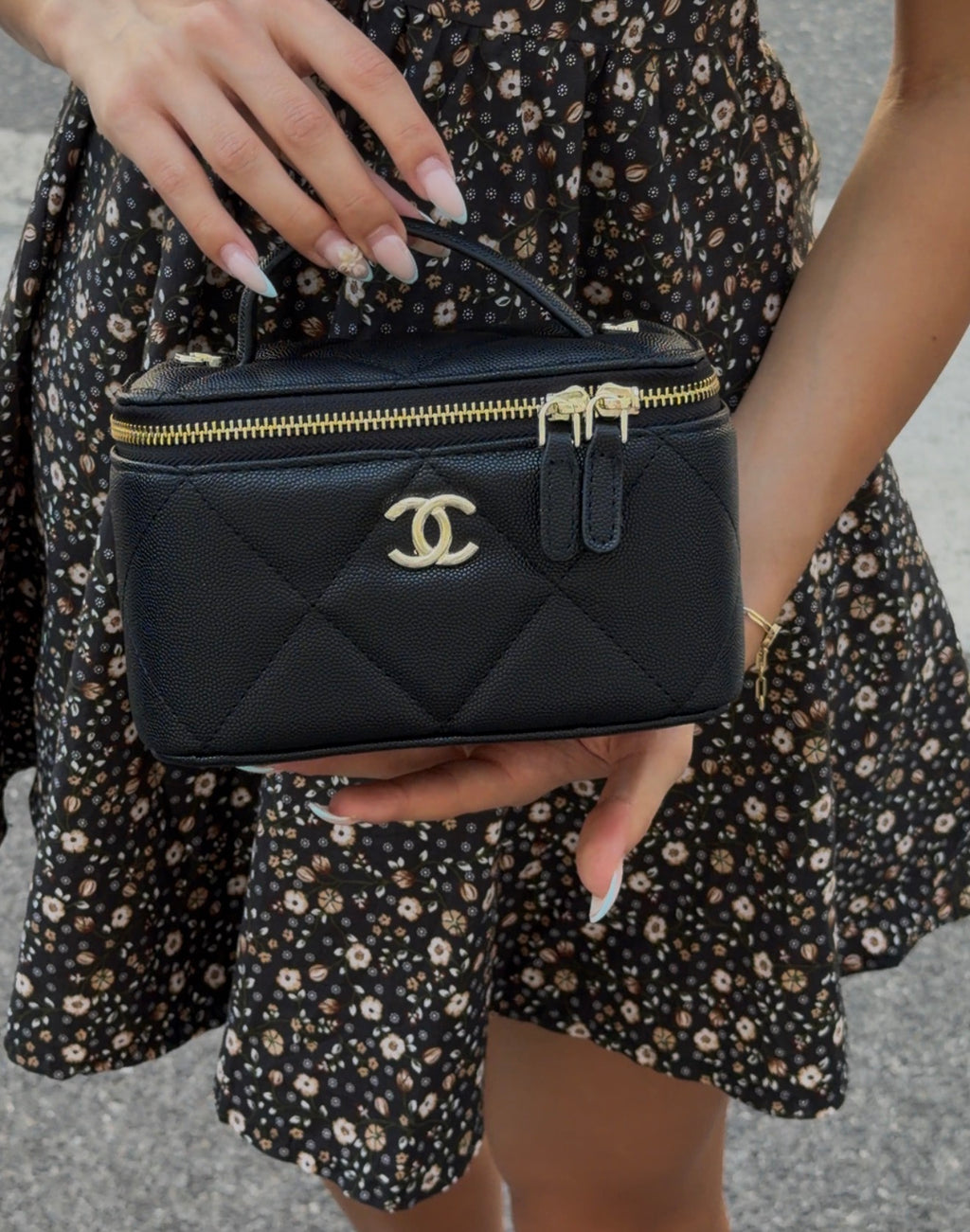 CHANEL Small Top Handle Vanity Case