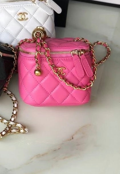 CHANEL Mini Chain