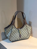 GG Canvas Shoulder Bag