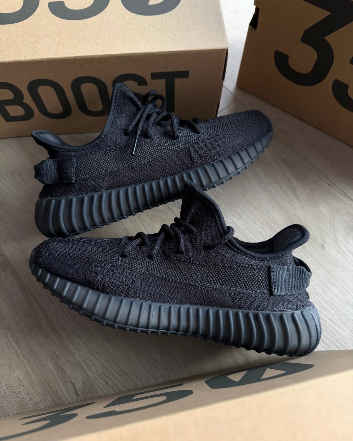Yeezy Boost V2